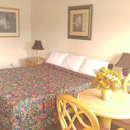 Parkway Inn フレズノ エクステリア 写真