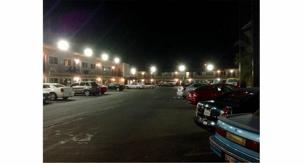 Parkway Inn フレズノ エクステリア 写真