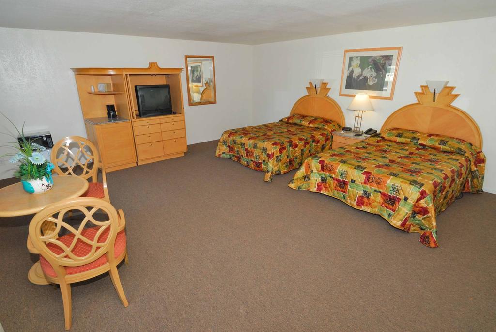 Parkway Inn フレズノ エクステリア 写真