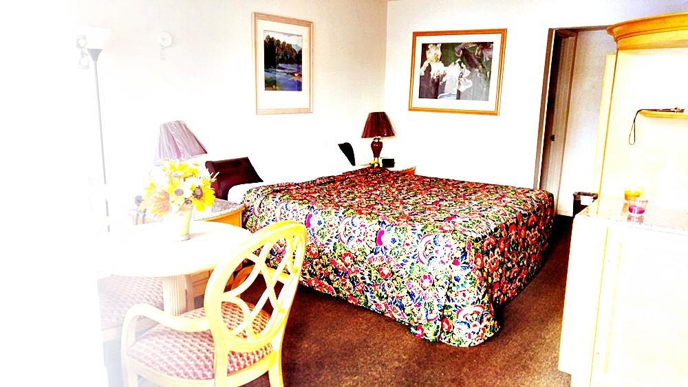 Parkway Inn フレズノ エクステリア 写真