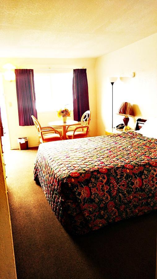 Parkway Inn フレズノ エクステリア 写真