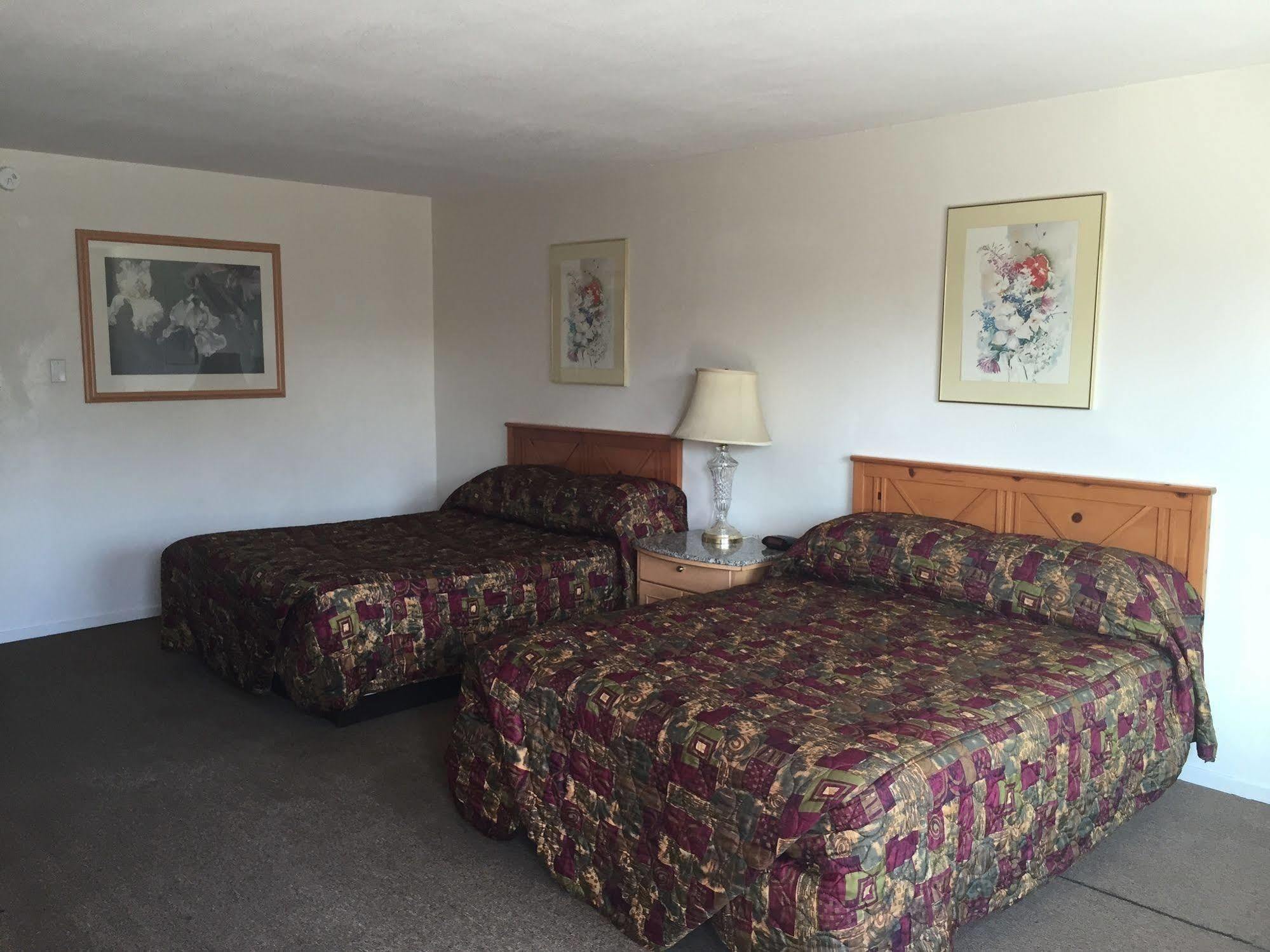 Parkway Inn フレズノ エクステリア 写真